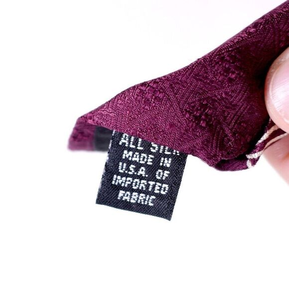 Croft & Barrow Abstract Jacquard Purple Print Wide Silk Tie - Picture 4 of 7